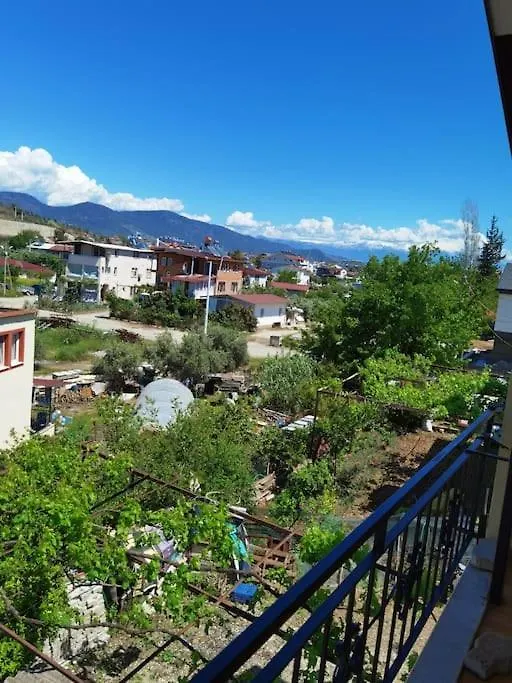Sunshine Guest House With Terrace Fethiye Apartamento